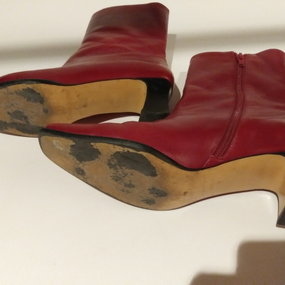 Etienne Aigner Red Heeled Boots - Picture 6 of 10